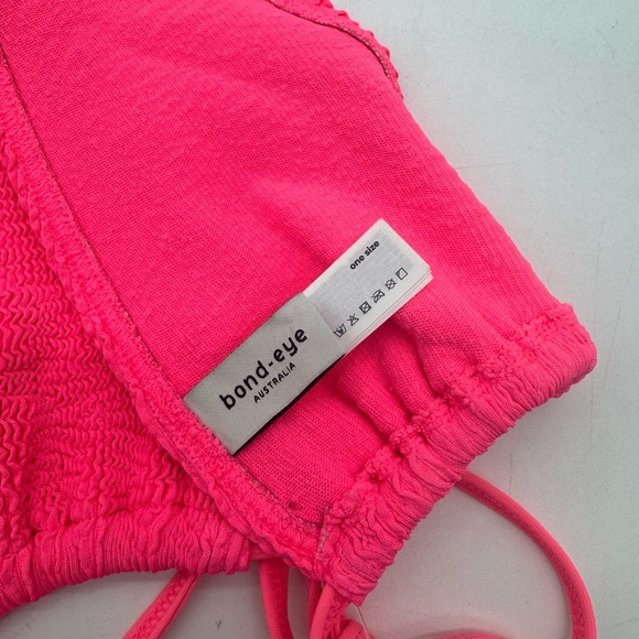 Bond Eye Cool hour Triangle Bikini Top B2989 - Picture 3 of 3